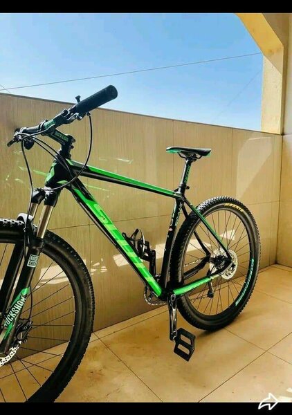 Vélo tout-terrain robuste