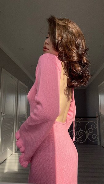 Платье с открытой спиной