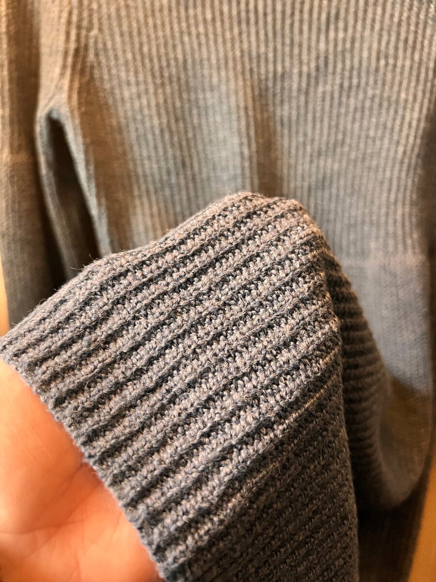 Платье свитер