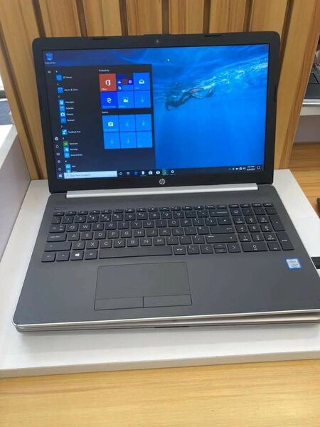 *Hp 250 G7 Notebook*   I5 processor    8th generation    8G