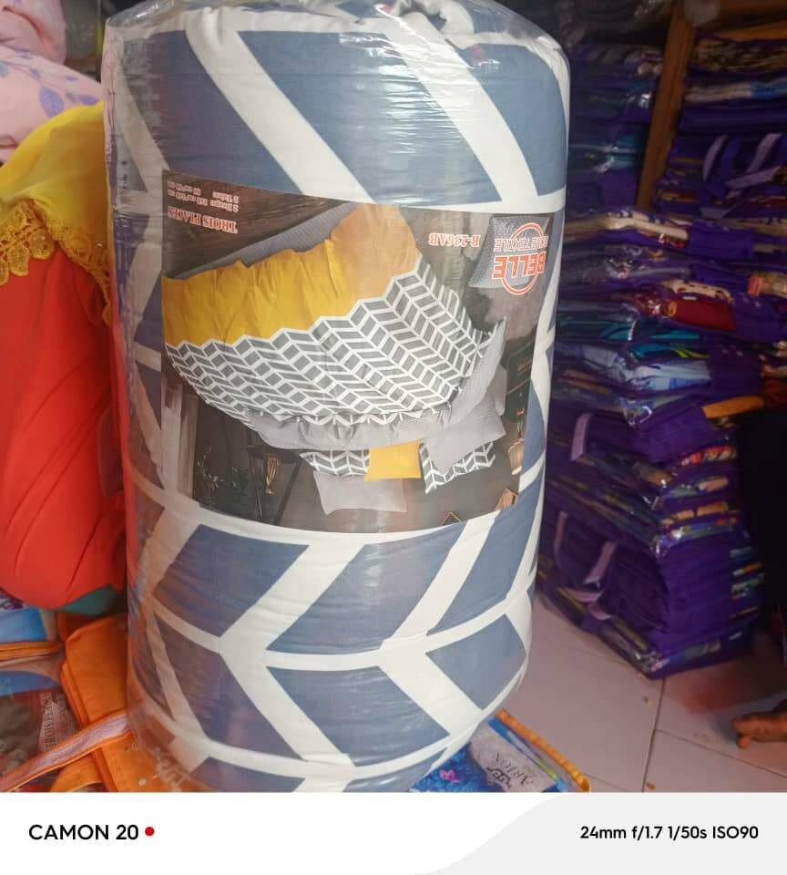 Couettes 3 places + 2 taies