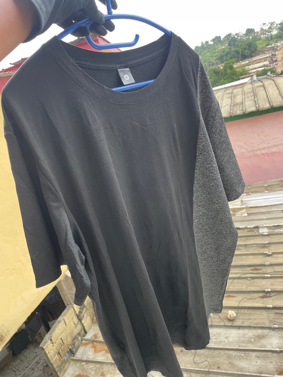 T-shirt uni noir décontracté