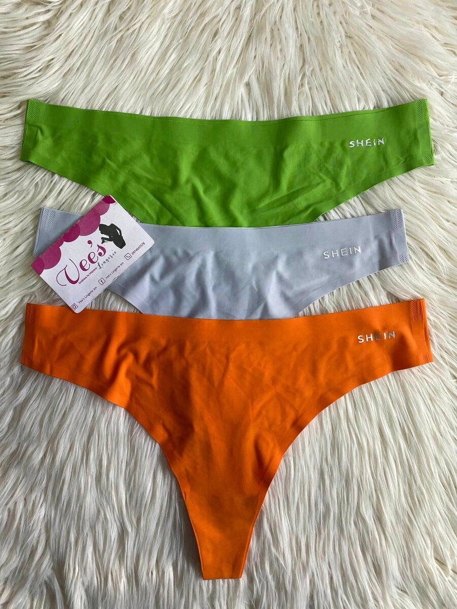 Strings et culottes pour femmes