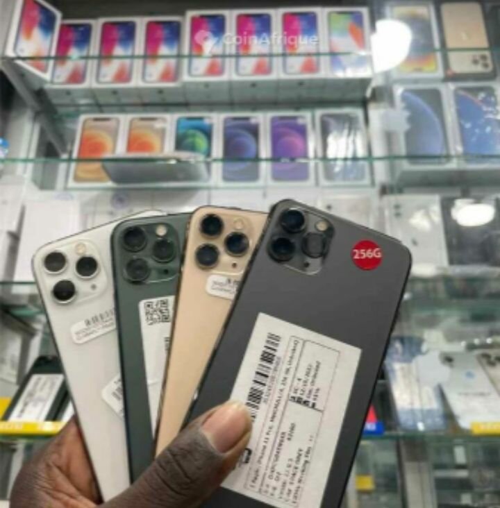 iPhone 11 Pro 64-256GB