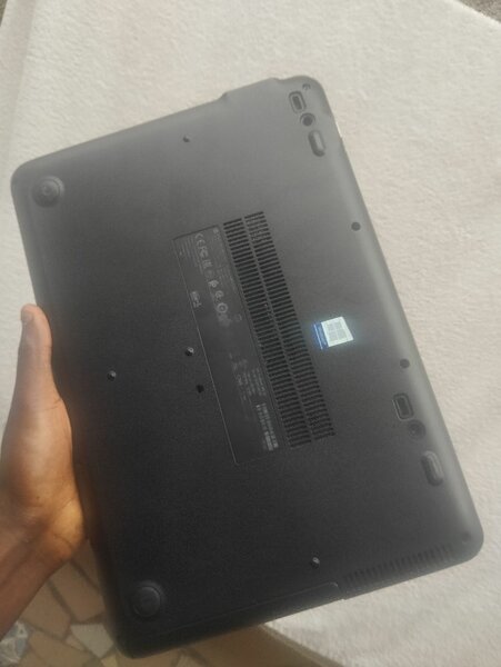 Ordinateu portabler HP ProBook