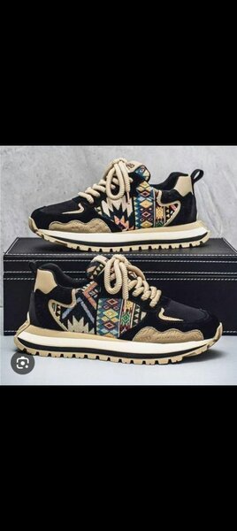 Baskets tendance et colorées