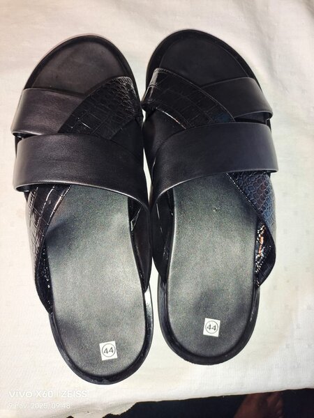 Sandales en cuir hommes élégantes