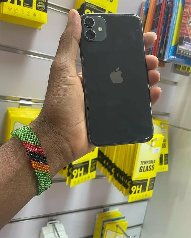 BRAND NEW IPHONE 🍏 pro 