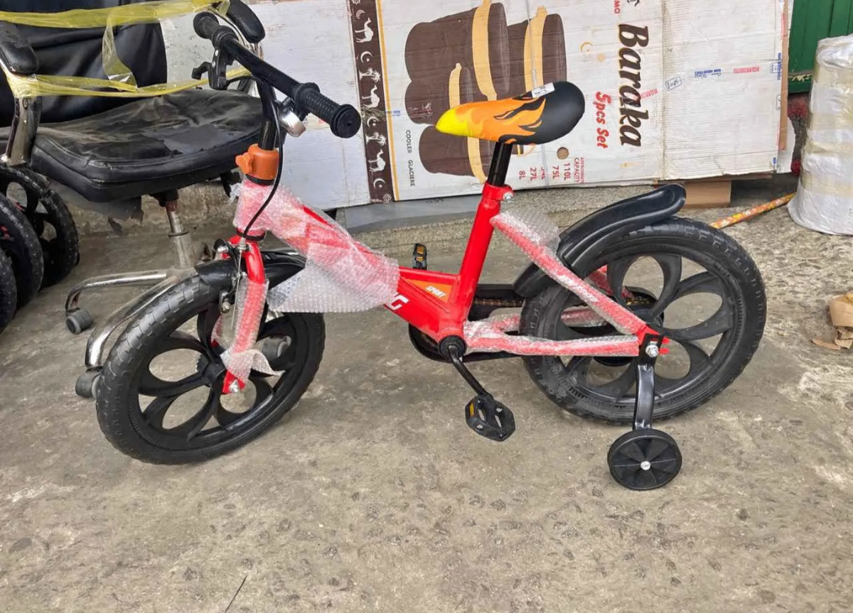 Vélo enfant design coloré