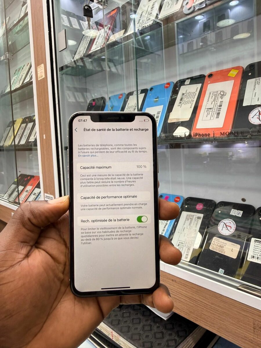 IPhone X 64Go 2nd main