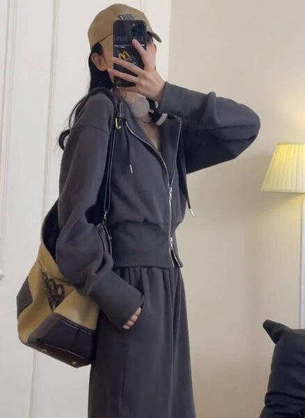 Спортивный костюм