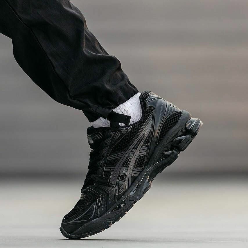 Asics kayano 14 noir