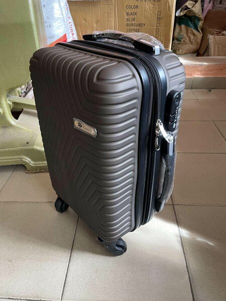 Valise Rigide à Roulettes