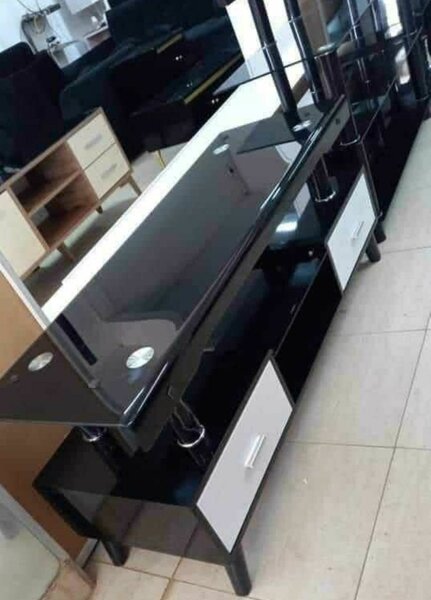 Meuble TV moderne design en verre