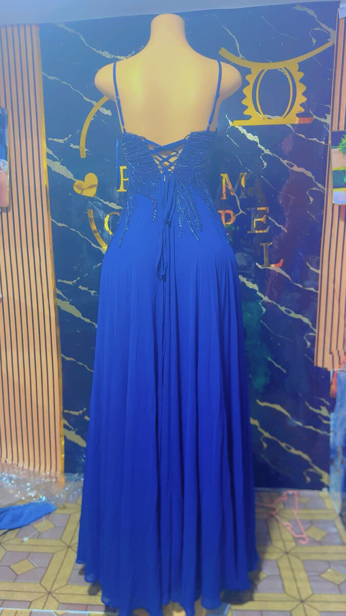 Robe de soirée bleu glamour