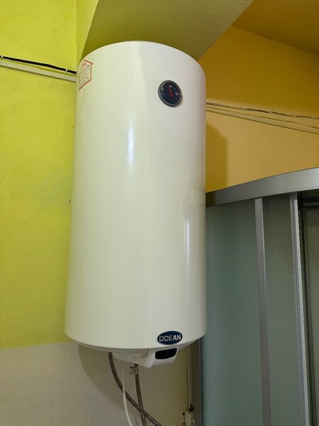 Водонагреватель ( Аристон)