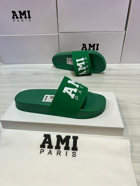 AMI PARIS & BALENCIAGA