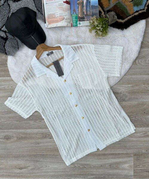 Chemise en crochet blanc