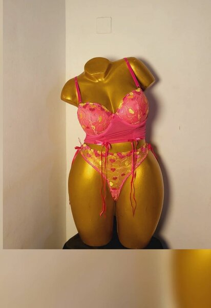 Ensemble lingerie rose sexy