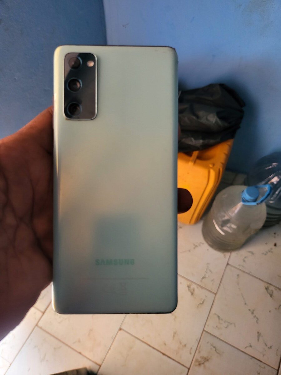 Samsung Galaxy S20 FE