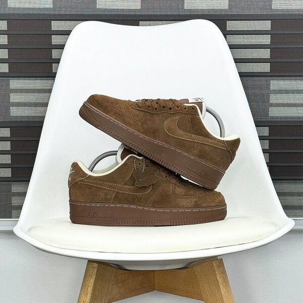 Sneakers en daim marron