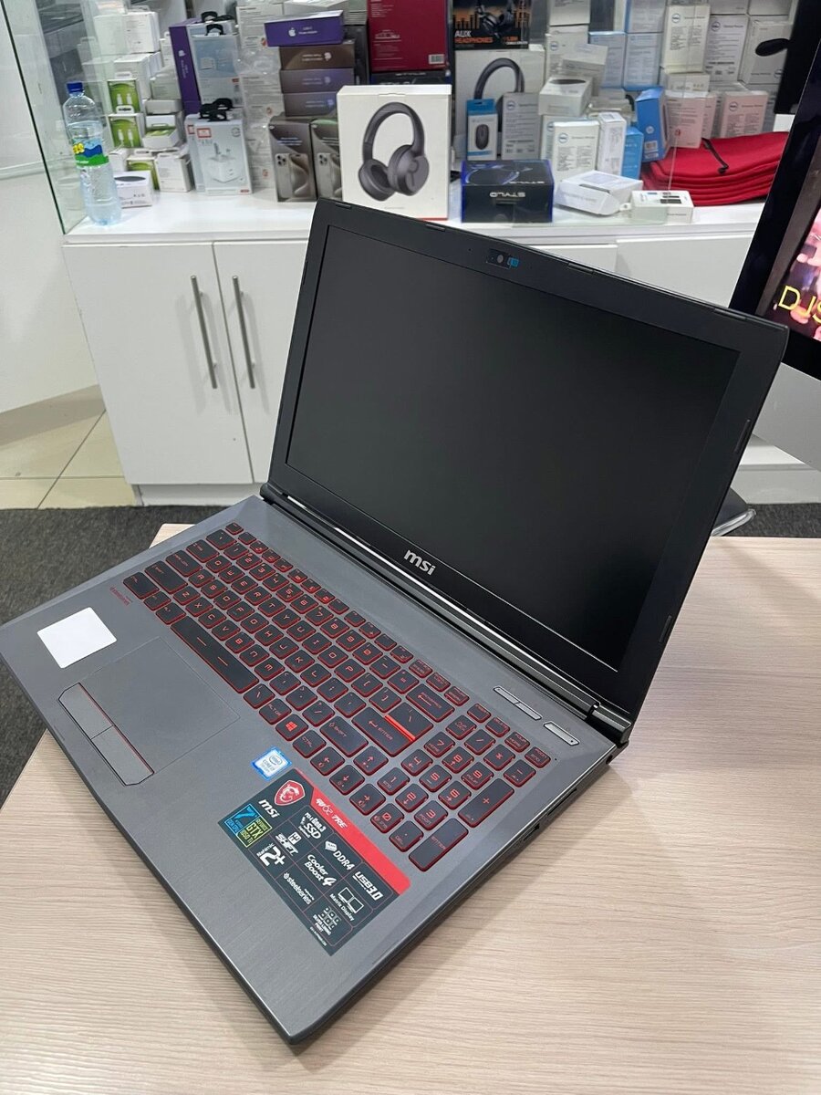 (Gaming Laptop )  MSI GU62 7RE