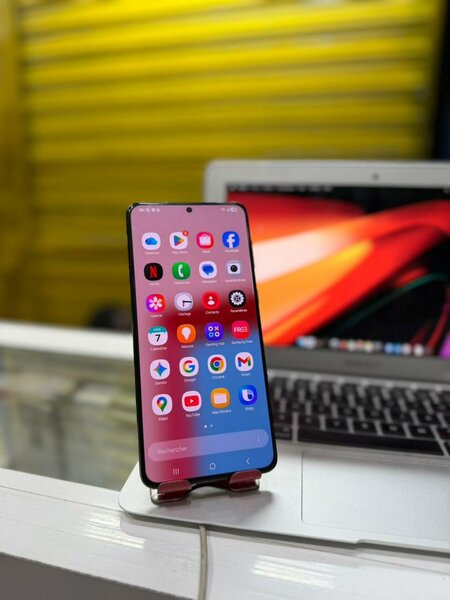 Samsung Galaxy S21 plus 128/8