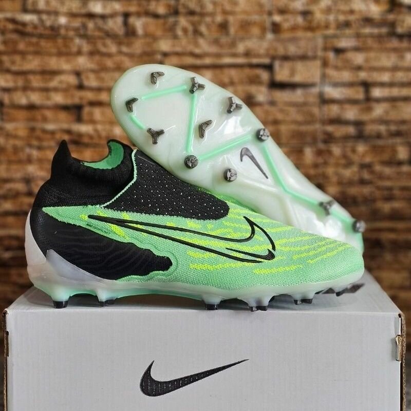 Nike phantom
