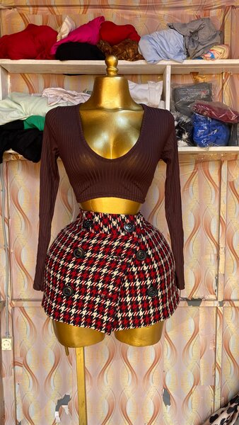 Top marron décolleté plongeant