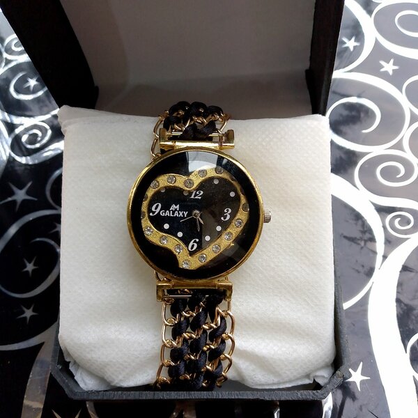 Ladies bracelate watch