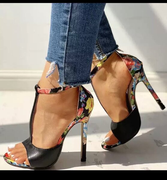 Ladies heels