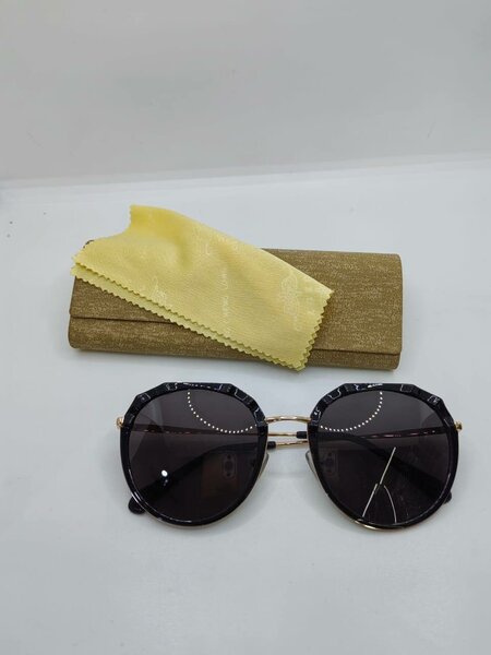 Lunettes de soleil élégantes