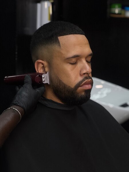 Tondeuse pour barbe professionnelle