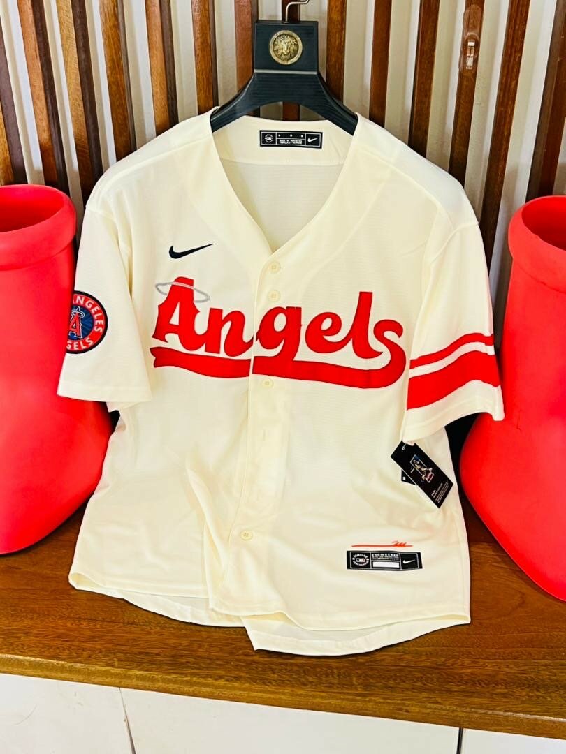 T shirts , jewelries, perfumes