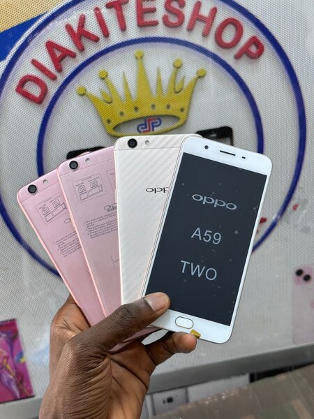 Smartphone OPPO A59