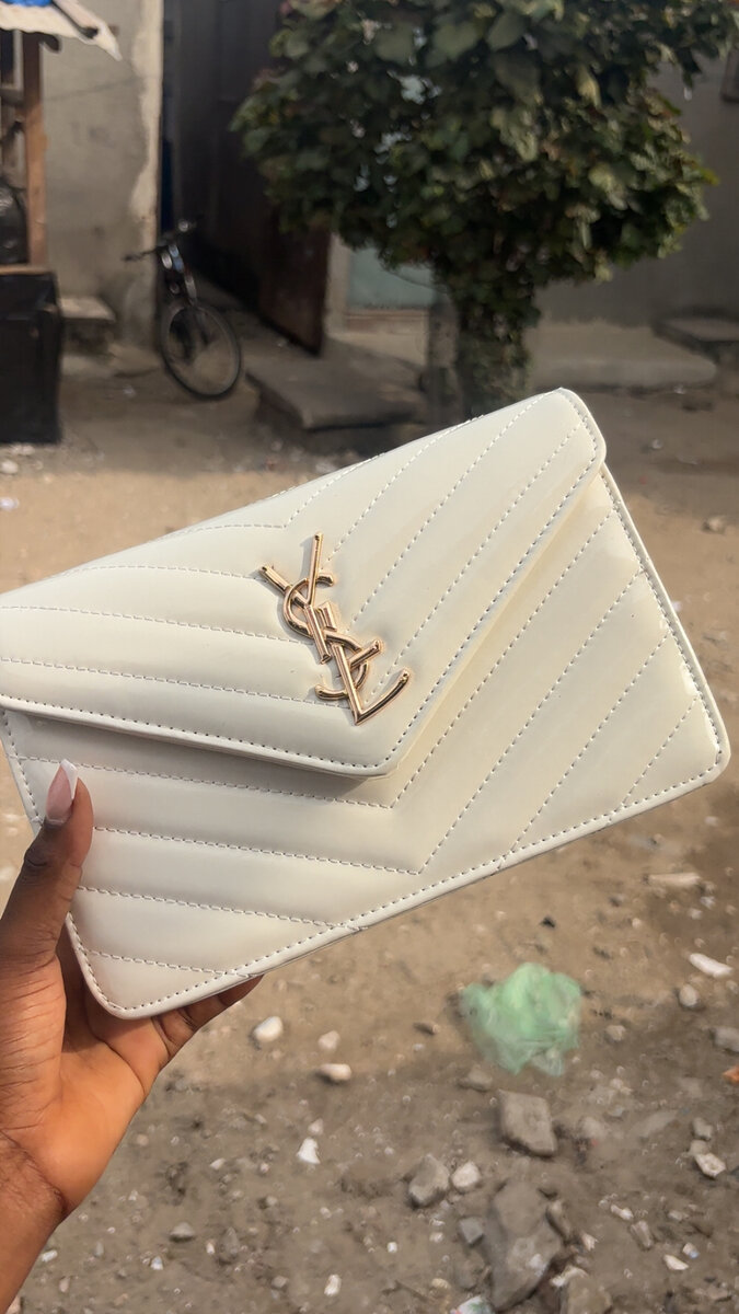 Sac à main blanc élégant