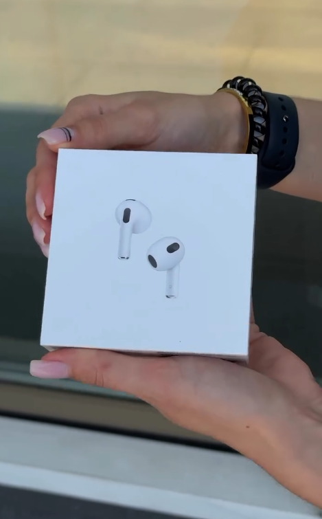 AirPods 3