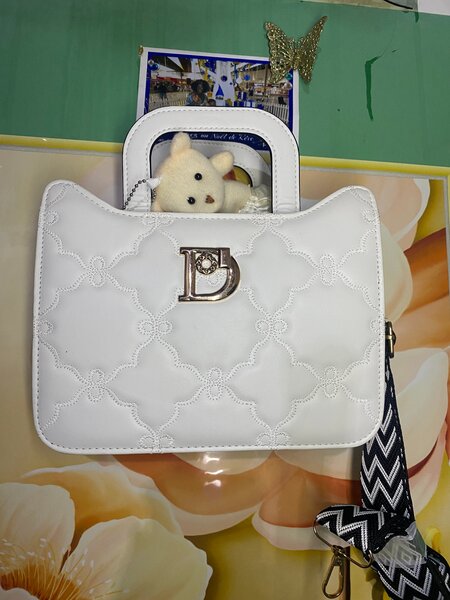 Sac à main blanc élégant