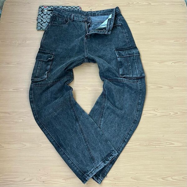 Baggy jeans