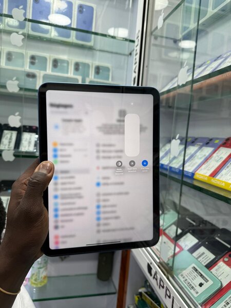 iPad Air 10.9'' Wi-Fi