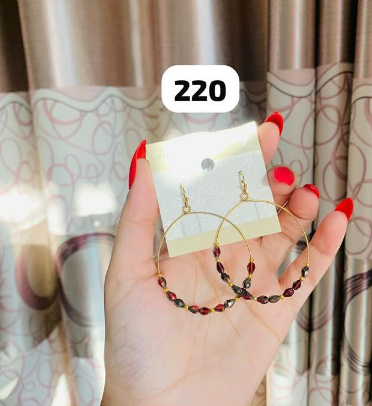 Earrings 