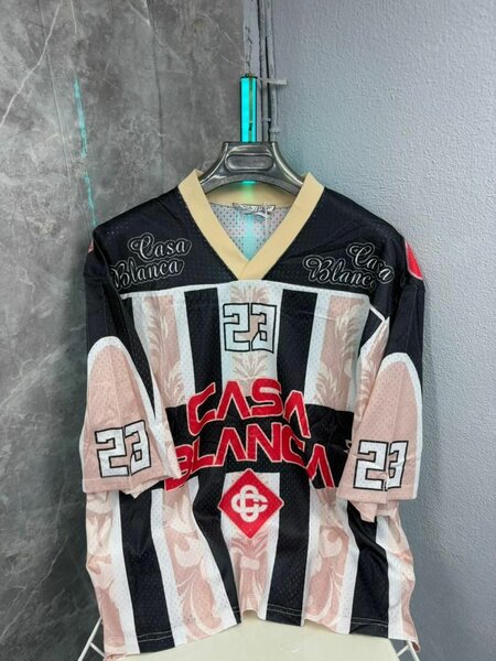 Maillots de sport stylés