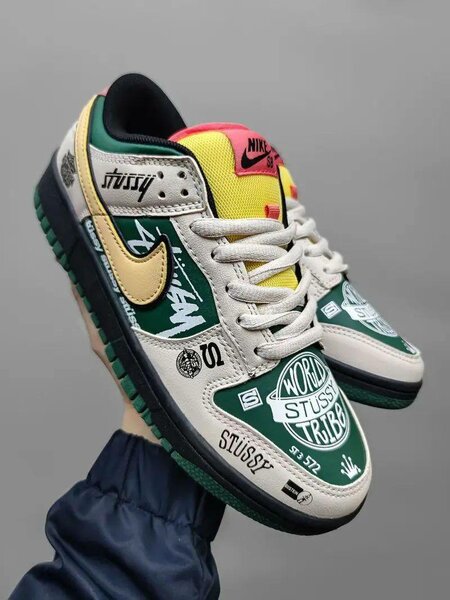 Nike SB Dunk Low Stussy Green