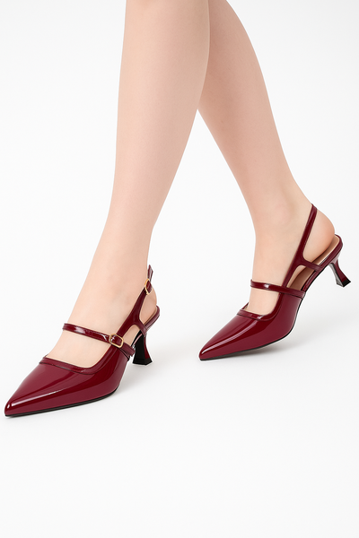 Chaussures à talons vernis rouge