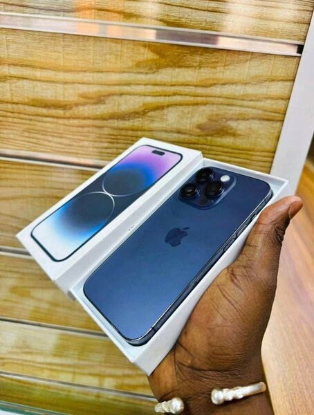 iPhone 14 Pro - Bleu Minuit