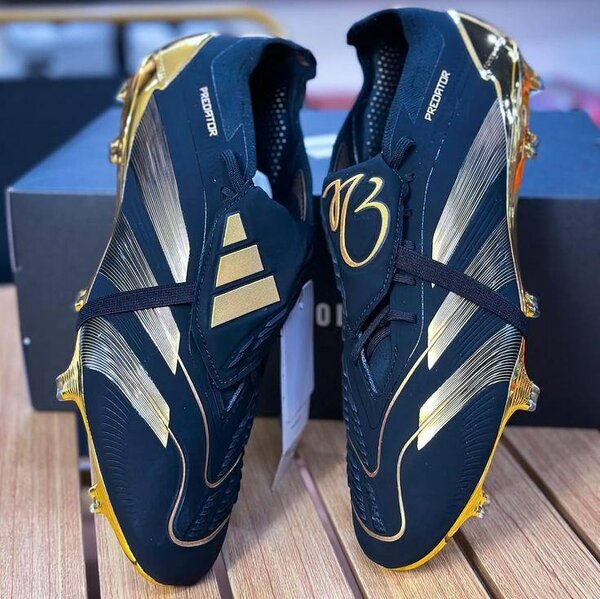 Chaussures de foot Predator