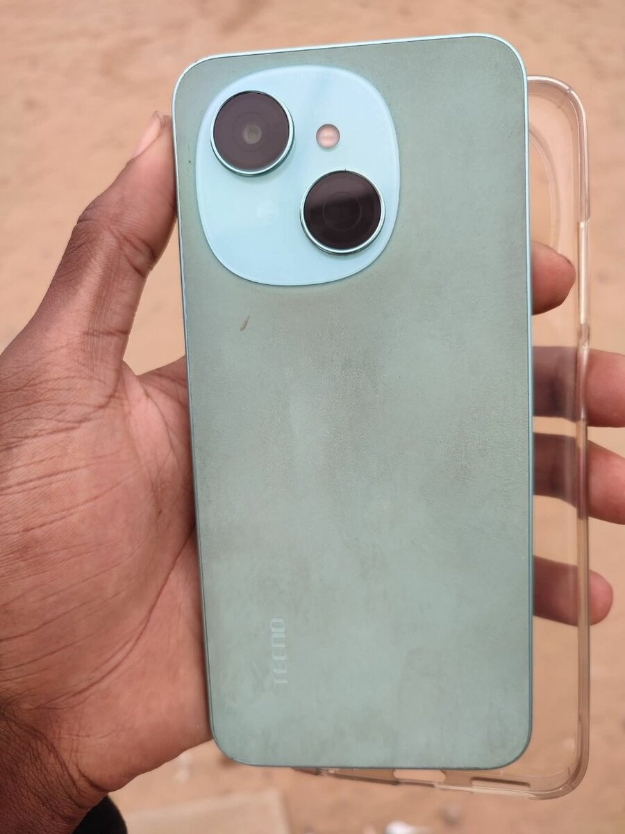 Smartphone Tecno Camon moderne