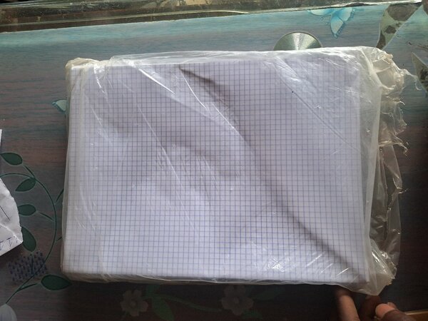 Papier quadrillé A4 - 400 pages