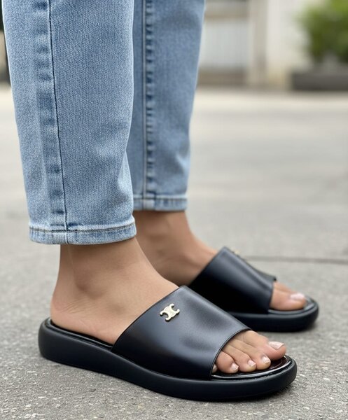 Sandales compensées élégantes