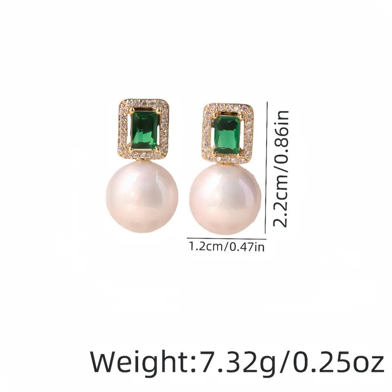 Pearl EMERALD STUD